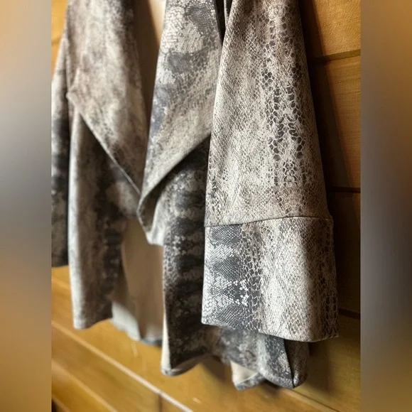 Y2K Snakeskin Drape Cross Over Jacket Women’s LARGE - Picture 9 of 13